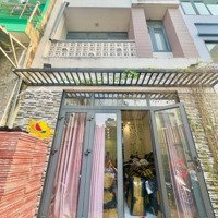 Nhà Cáchmặt Tiềnphạm Văn Đồng 30M, Gần Ngã 4 Phan Văn Trị - 4.5X9.7M, Cn 43.6M2 Trệt + 1 Lầu