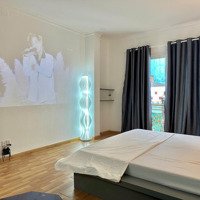Căn Hộ Full Nội Thất Mới, Ban Công, Máy Giặt Riêng, Nằm Ngay Công Viên Tao Đàn