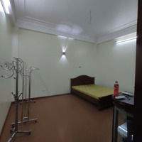 Cho Thuê Nhà Nguyễn Khả Trạc,Diện Tích80M2, 4,5 Tầng,Mặt Tiền5M, T1 Thông Sàn, Từ T2 Chia 2P/Tầng, Thang