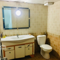 Cho Thuê Nhà Bạch Đằng: Nhà 5 Tầng Cho Thuê 2 Tầng Dưới Mỗi Tầng 70M2, Lô Góc Mặt Tiền 6M