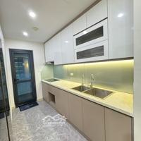 Bán Gấp Căn Hộ 3 Phòng Ngủchung Cư Cảnh Sát 113 Trung Kính, 115M Tầng Trung Hướng Mát Có Sổ Giá Chỉ 7,1 Tỷ