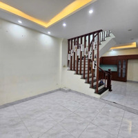 Bán Nhà Nguyễn Văn Linh - Nhà Dân Xây Chắc Chắn - Oto Đỗ Cổng