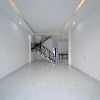 NHÀ CỰC ĐẸP NGAY TP BIÊN HÒA,GẦN SÔNG MÁT MẺ ,CHỈ CẦN 800TR NHẬN NHÀ
