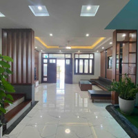 Cho Thuê Nhà Phân Lô Khu Vực Phố Đội Cấn, 80M2 X 5T, Ô Tô Đỗ Cửa. Giá Cho Thuê 23 Triệu/Tháng