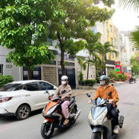 Chính Chủ Cho Thuê Mặt Bằng Quận 10, 2 Tầng, Không Chung Chủ, Hẻm Ô Tô 10M, Có Máy Lạnh