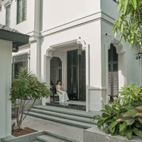 Ngộp Nên Cần Bán Lỗ 10 Tỷ - Nhà Thảo Điền, Khu Quốc Hương - Diện Tích: 360M2 (Mặt Tiền 12M) - Giá Bán 55 Tỷ