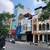 Chính Chủ Bán Gấp Nhà Mặt Phố Trần Quốc Hoàn 56M2 - Lô Góc 3 Mặt Tiền Vỉa Hè Kinh Doanh Giá Bán 30.9 Tỷ