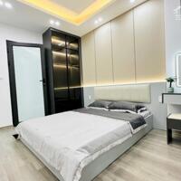 Bán nhà Văn Hương Tôn Đức Thắng dân xây nhà đẹp 2 thoáng trước sau 20m 5 tầng giá 4.798 tỷ .