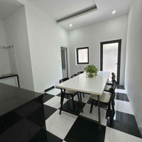 Khách Sạn 6 Tầng - Có Thang Máy - Hệ Thống Pccc Đầy Đủ - Gần Vương Thừa Vũ - Sát Biển - Chỉ 1X Tỷ