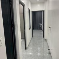 Cho thuê nhà khu Văn Cao, 4 p.ngủ khép kín, có thang máy.