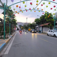 Bán Căn Hộ Dịch Vụ Phố Trịnh Công Sơn Diện Tích 166M2 9 Tầng Doanh Thu Hơn 200 Triệu/Tr Giá Hợp Lý