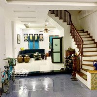 Cho Thuê Nhà Ngõ Nguyễn Quý Đức.diện Tích35M X 5T, Thông Sàn, Ngõ Oto Đỗ Cửa. Giá 14 Triệu