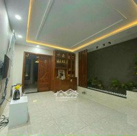 Cho Thuê Nhà Nguyên Căn Mặt Tiền Đường Thích Quảng Đức, Hà Quang 2, 1 Trệt 3 Lầu, 5X21.5M, 40 Tr/Th