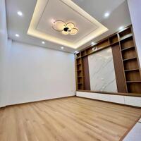 Hạ giá siêu phẩm Ngô Quyền- 42m2- ô tô đỗ cổng- nhỉnh 7 đ