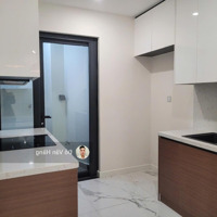 Bán Căn 2 Ngủ Đồ Cơ Bản Sunshine City Giá Rẻ Nhất Dự Án, Sổ Đỏ Sang Tên