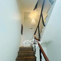 Chính Chủ Cho Thuê Nhà Nguyễn Xiển ,Txdiện Tích50M,6T Nhõ Ô Tô Đỗ Cửa Có Điều Hòa Và Nóng Lạnh