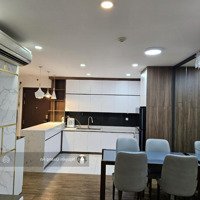 Hùng Vương Plaza Quận 5, Thiết Kế 3 Phòng Ngủ130M2 Giá Bán 18 Triệu/Th Ở Liền Liên Hệ: 0906726908
