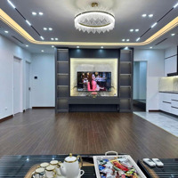 Gia Đình Cần Bán Nhanh Căn 155M2 Toà 29T2 Phố Hoàng Đạo Thuý - 3N . Giá Rẻ 0904897255