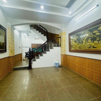 Nhà Phố Đào Tấn 41M2*5T,Mặt Tiền4M, Ô Tô 7 Chỗ Vào Nhà, 2 Thoáng, Gần Phố, Sổ Vuông, Về Ở Ngay 11.9 Tỷ