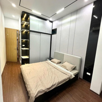 Tây Sơn - Đống Đa - Tặng Full Nội Thất - Cách Mặt Phố 30M - Lô Góc Thoáng Sáng