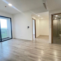 Cho Thuê 1 Phòng Ngủ+ Toà A View Hồ Bơi, Nội Thất Cơ Bản 8 Triệuiệu / Tháng, Lh : 0902779097