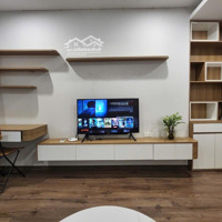 Cho Thuê Căn 1Ngủ 1Khách Ở Linh Lang, Ba Đình. Full Nội Thất Cao Cấp, Có Ban Công, Bồn Tắm, Tivi