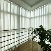 Cho Thuê Căn Hộ Ciputra E4 E5 3 Ngủ 123M2 Đủ Nội Thất View Đẹp - 0974606535