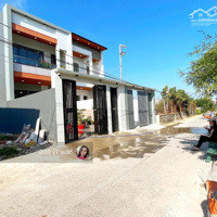2Ty9 Cho Căn Nhà 5X25 Shr Hoàn Công Nằm Ngay Sau Ubnd Mỹ Hạnh Nam