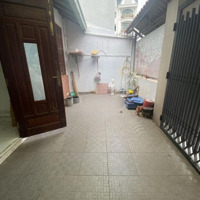 Phòng Trống Lầu 1 Trong Nhà Nguyên Căn. Cạnh Coopmart Q9 Ngã 4 Thủ Đức. Giờ Giấc Tự Do