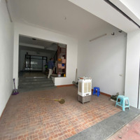 Cho Thuê Liền Kề Phố Xuân Quỳnh, Yên Hoà, Cầu Giấy. Diện Tích 90M2, 4.5 Tầng. Giá 40 Tr/Th