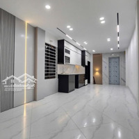 Bán Nhà Riêng Trần Khát Chân Hai Bà Trưng 40M2- 3 Ngủ -Thang Máy- Gần Nhiều Trường Học-Giá Siêu Hời