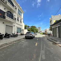 Cho Thuê Căn Hộ Dịch Cao Cấp 1 Phòng Ngủ 2 Vệ Sinhgiá Bán 10.5 Triệu/ Tháng. Liên Hệ: 0937008276