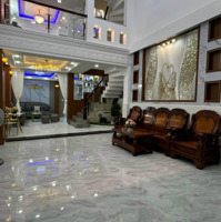 Cho Thuê Mặt Bằng Kinh Doanh - Mặt Tiền Đường Đề Thám, Quận 1