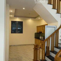 Hơn 5 Tỷ Có Nhà Diện Tích Lớn Tại Ngô Gia Tự - Ô Tô Đỗ Cửa . Gần Phố Kinh Doanh