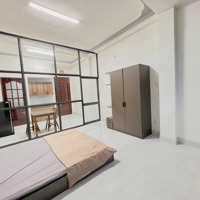 Cho Thuê Căn Hộ 1 Phòng Ngủtách Bếp View Kính Ngay Ngã Tư Bảy Hiền