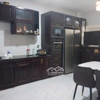 Cho Thuê Cực Rẻ Villa Đà Nẵng 300M2 Siêu Đẹp Sát Biển 5 Phòng Ngủ Full Nội Thất