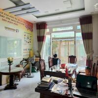 Bán Villa Tân Xuân, Hóc Môn, 125m2,Ngang 7m,  4 Tầng, Đường 12m ,100m ra Tô Ký.