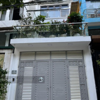 Cho Thuê Nhà Phân Lô Trung Yên 3Diện Tích80M2*4T, Nhà Mới , Ô Tô Đỗ Thoải Mái ,Giá 30 Triệu/