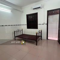 Cho Thuê Mặt Bằng Thảo Điền, Nhánh Xuân Thủy (Rộng 70M2). Giá Bán 17 Triệu/Tháng. Xem Được Ngay