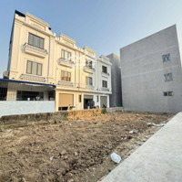Lô Duy Nhất 50,2M2 Chợ Lũng Hoa Ngõ 4,5M - 5M Ô Tô Vào Nhà. Giá Chỉ Nhô 2 Tỷ Bao Bìa. Lh: 0936