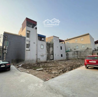 Lô Duy Nhất 50,2M2 Chợ Lũng Hoa Ngõ 4,5M - 5M Ô Tô Vào Nhà. Giá Chỉ Nhô 2 Tỷ Bao Bìa. Lh: 0936