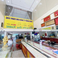 Chủ Định Cư Bán Gấp Tiệm Vàng Góc 3 Mặt Tiền Đường Nơ Trang Long Q.bình Thạnh, Dt:4,2X25M- 17,9 Tỷ