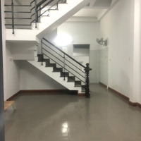 Cho Thuê Nhà Hẻm Xe Tải Sau Lưng Mặt Tiền Đường Trường Chinh, P15 Đối Diện Cổng Kcn Tân Bình