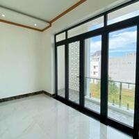 Cho thuê nhà 1 trệt 2 lầu 1 sân thượng, khu dân cư hồng loan