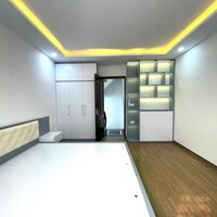 Nhà ngõ thông 138 Hạ Đình 30m2 x5 tầng; MT 3.9m giá 7.5 tỷ Quận Thanh Xuân