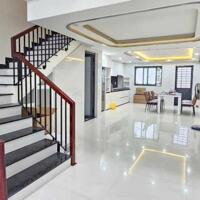 Cần bán nhà 3 tầng MT đường Phú Xuân 6,P Hòa Minh,Quận Liên Chiểu.Đà Nẵng.