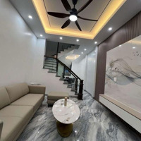 45M2 X 4 Tầng 4 Phòng Ngủđường Láng - Ngõ Kinh Doanh Sầm Uất - Giá Chỉ 10 Tỷ