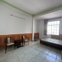 Gần Chợ, Siêu Thị, Gan Trường Đại Học, Cao Đẳng