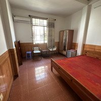 Gần Chợ, Siêu Thị, Gan Trường Đại Học, Cao Đẳng
