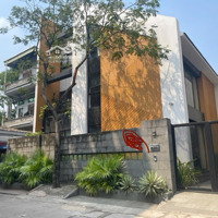 Biệt Thư Ngô Gia Tự 360M 2 Mặt Tiền 2 Đương Ô Tô Tránh Nhau Mặt Tiền 32M 3 Tầng Đẹp Full Nội Thất